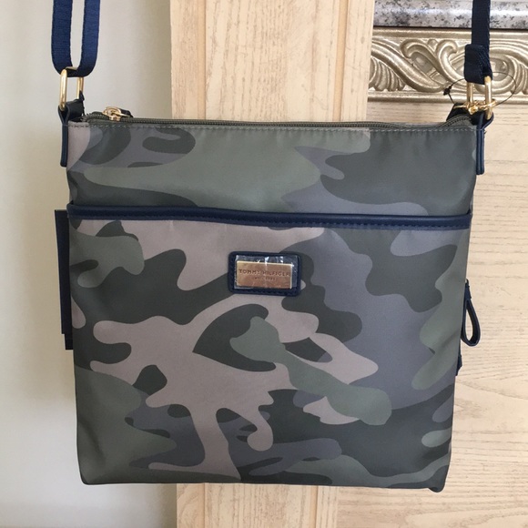 Tommy Hilfiger Army Nylon Crossbody - Picture 3 of 14